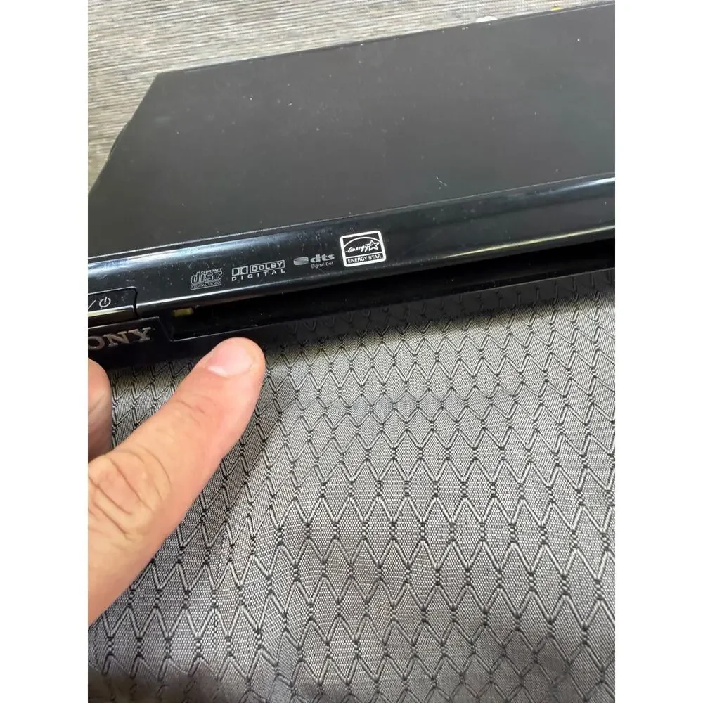 Sony DVP-SR200P CD/DVD Player AC 120V 60Hz *READ